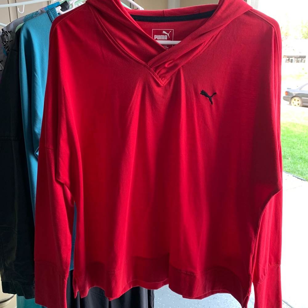 Women’s PUMA Sweatshirt